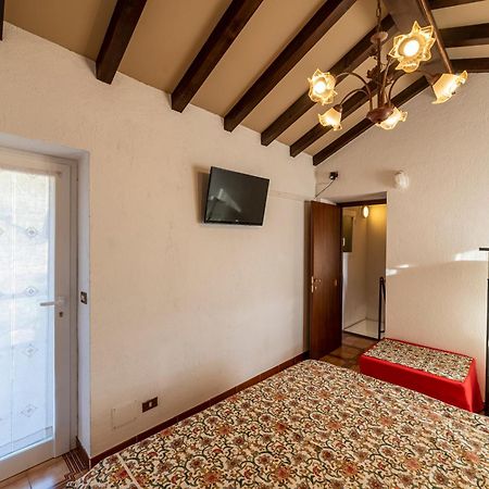 Casetta Maduneta Immersa In Un Oliveto Dolceacqua Ngoại thất bức ảnh
